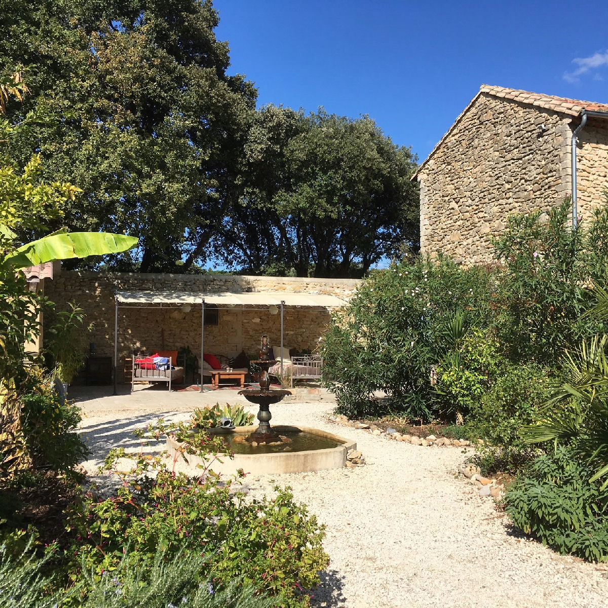 Provencal Mas between vineyards and lavender fields for sale - 6