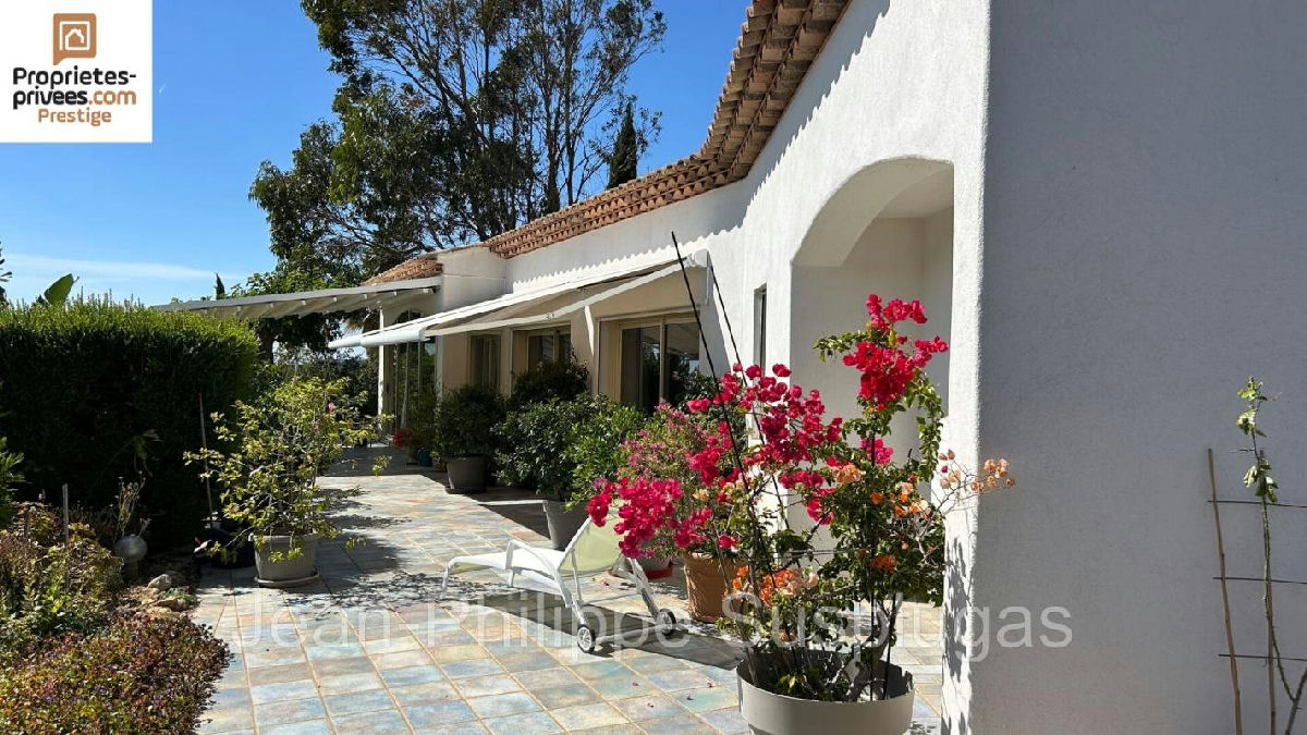 Exceptional Villa with Dominant Sea View - 6