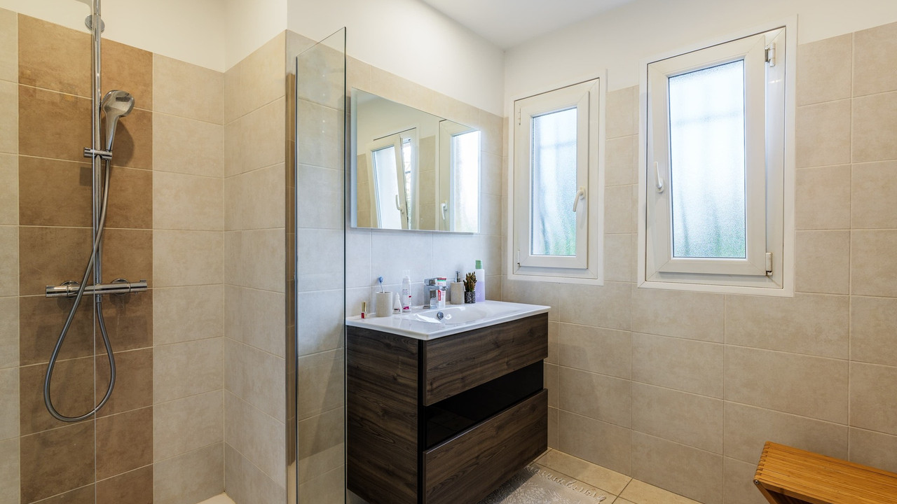 House with 4 rooms of 156m² for sale - 2