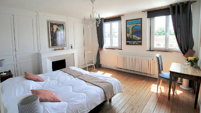 A superb set of three houses in a picturesque setting just a stone's throw from the Opal Coast - 6