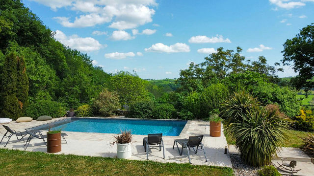Stylish 3 bed house, 2 bed gite with pool and terraces set in 8Ha with stables and fenced paddocks - 2