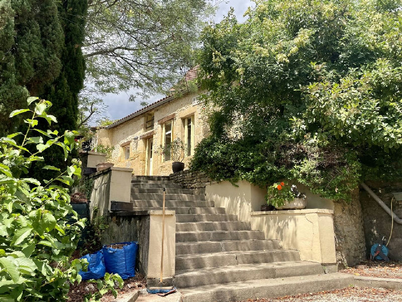 Old house with gîte, garage and swimming pool on 1500 m² plot - 4