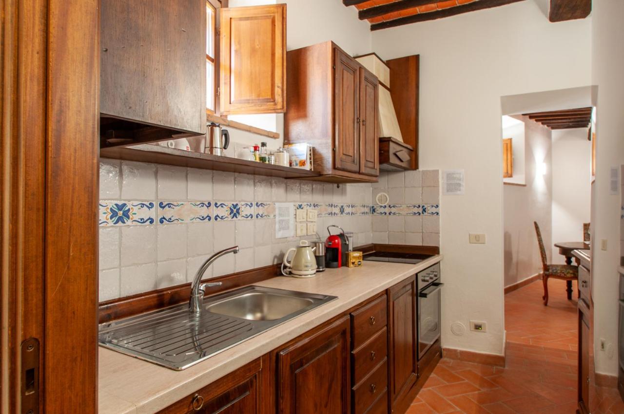 Charming ground floor flat in a historic borgo near Cortona with shared pool - 5