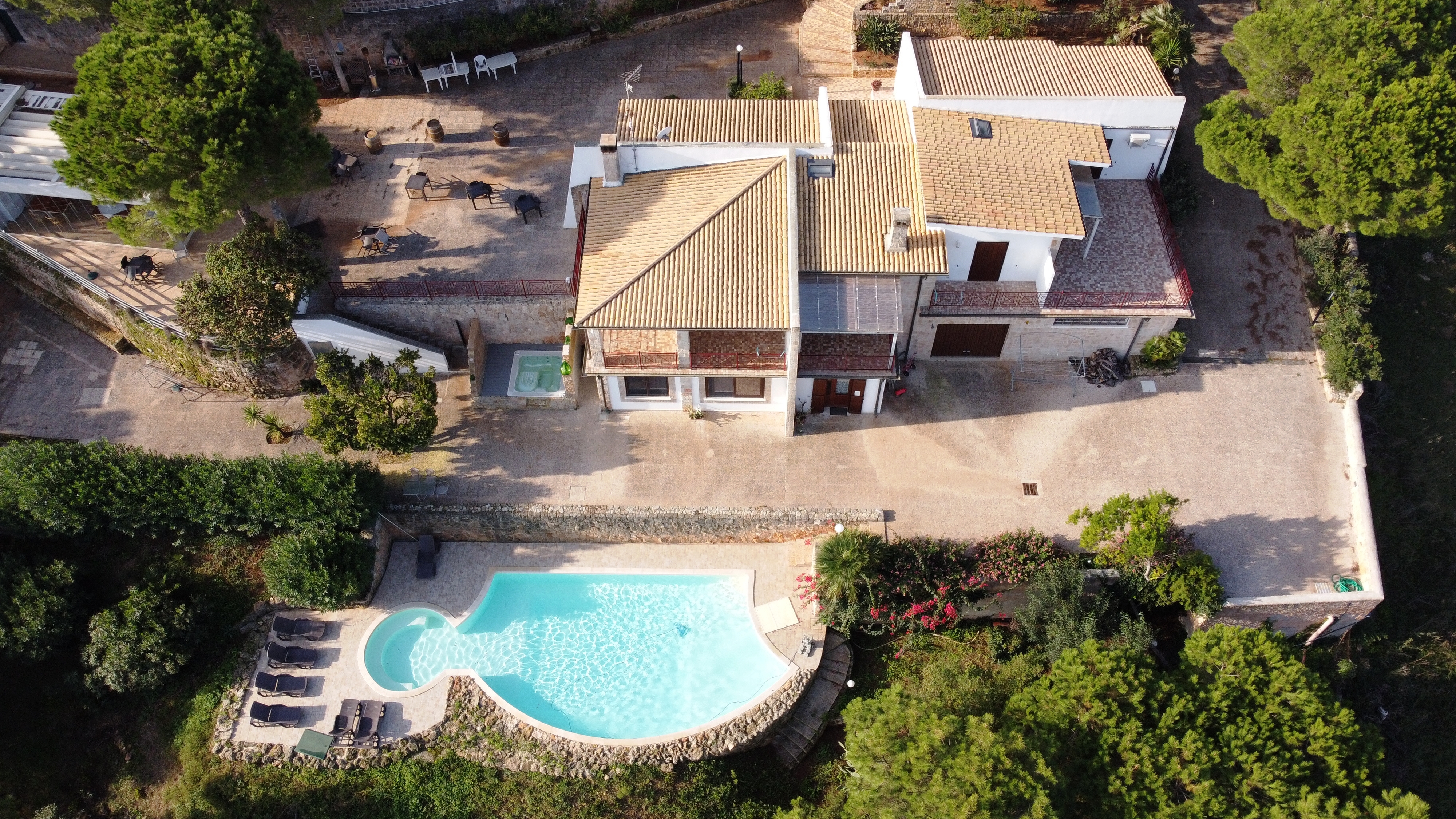 Villa with infinity pool and sea view in Serranova, Carovigno