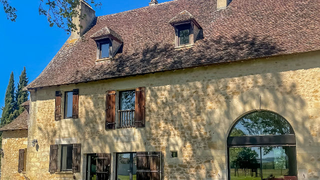 Exceptional Medieval Estate in the Dordogne – Character Property with Guest House and Swimming Pool - 3