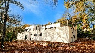 Modern 2024 contemporary home with pool, large terrace & independent apartment in St-Hippolyte-du-Fo