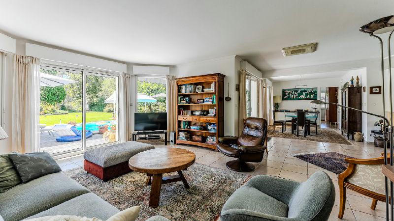 Stunning property with direct access to the golf course - 5