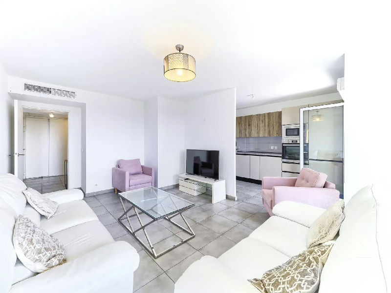 4-Room Apartment With Sea View - 4