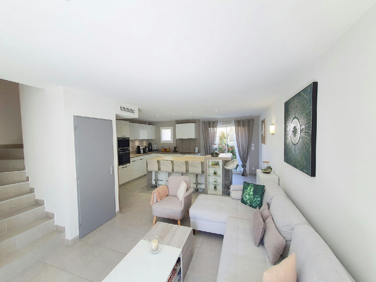 Recent Villa with great features - 11