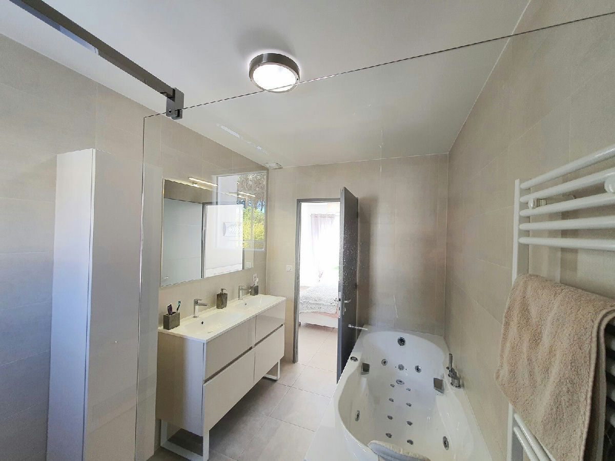 Recent Villa with great features - 16