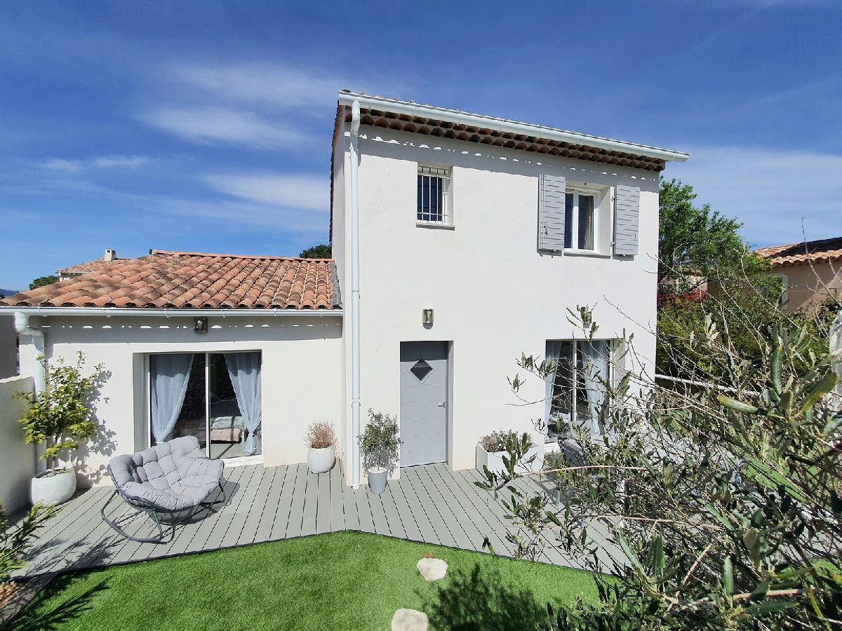 Recent Villa with great features - 3
