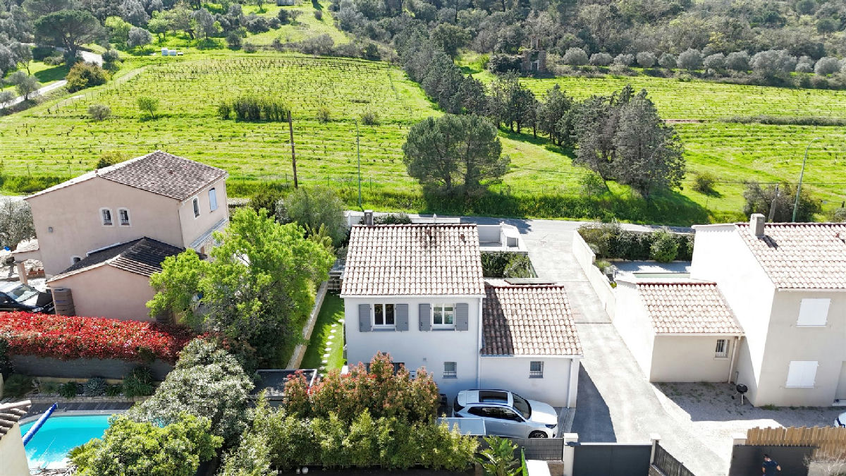 Recent Villa with great features - 4