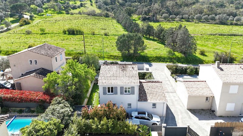 Recent Villa with great features - 4