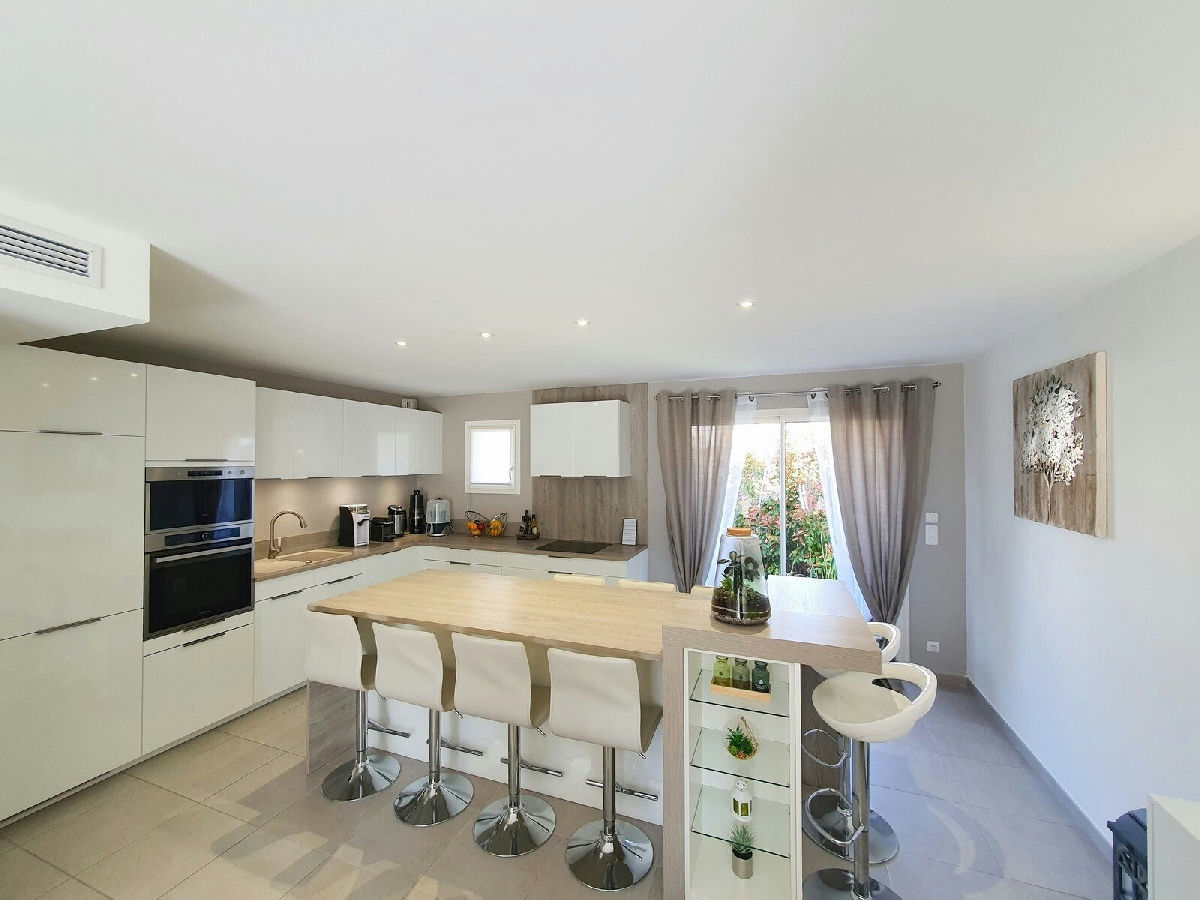 Recent Villa with great features - 10