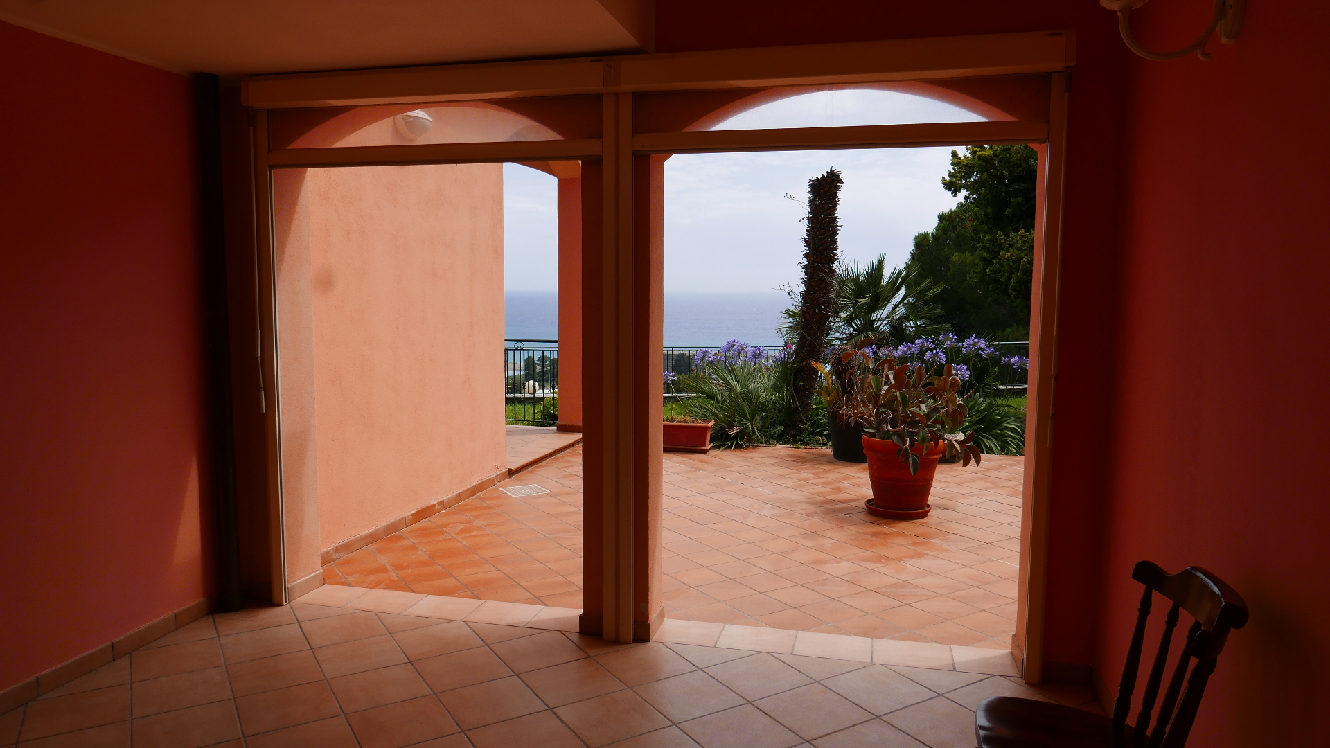 Sunny villa in an exclusive location - 5