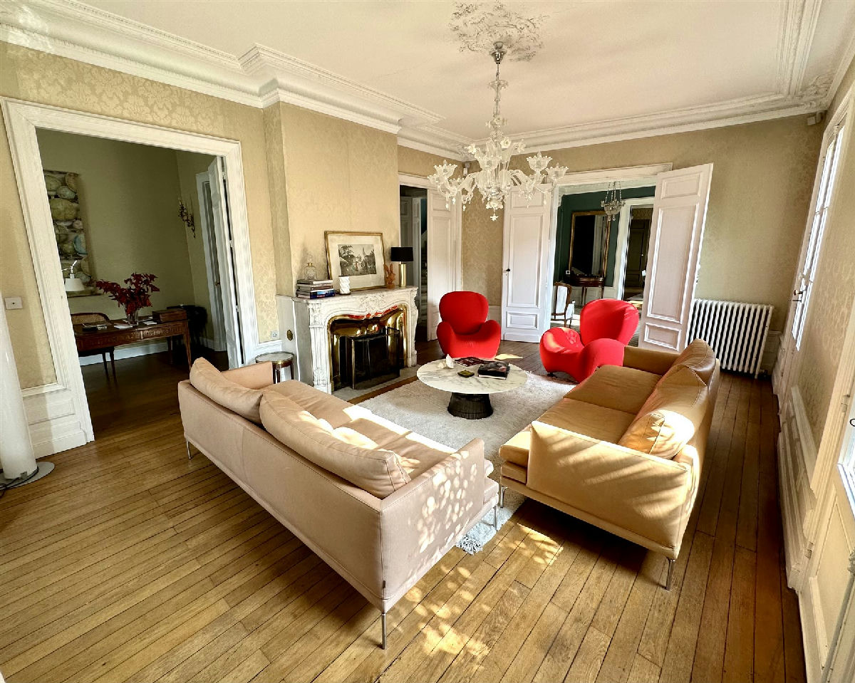 Bordeaux centre, Jardin Public, Hotel Particulier du 19th century, 280 m2 living space with pool and garage - 11
