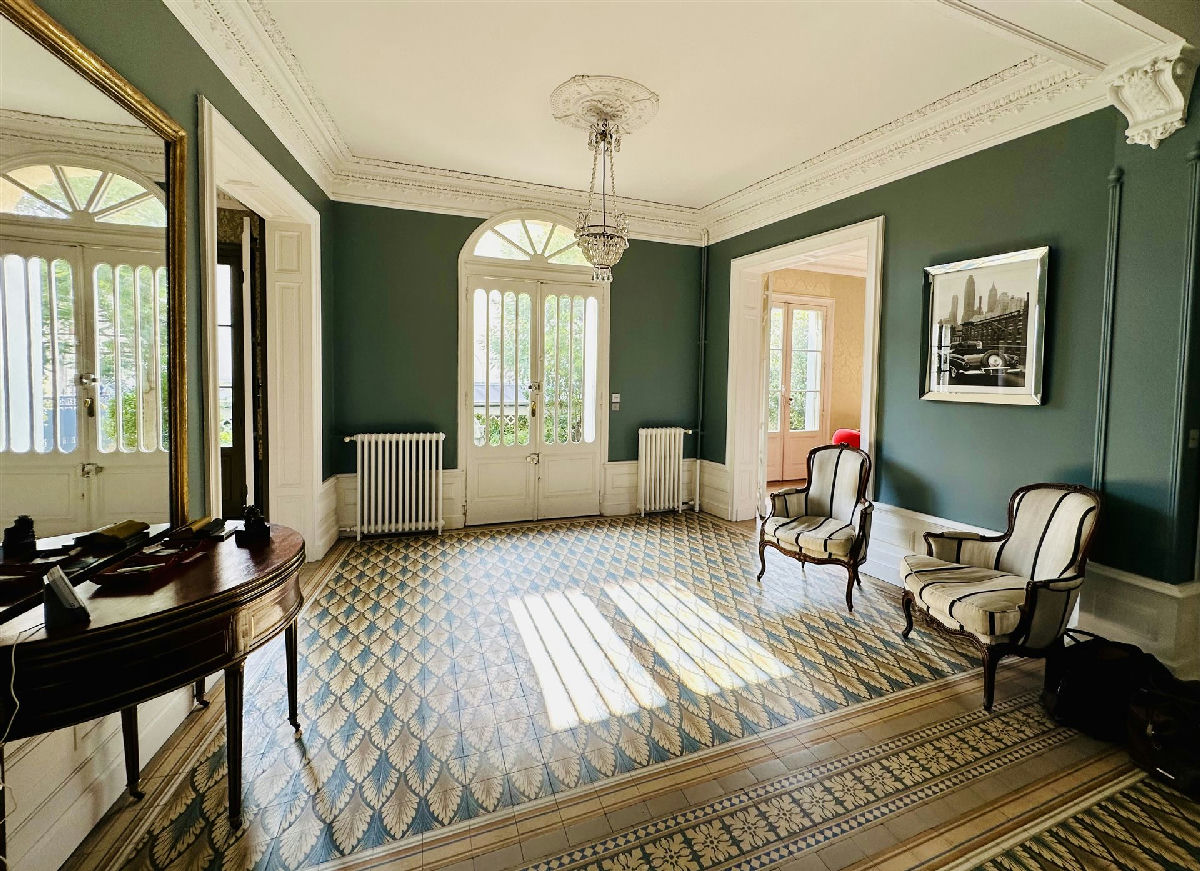 Bordeaux centre, Jardin Public, Hotel Particulier du 19th century, 280 m2 living space with pool and garage - 8