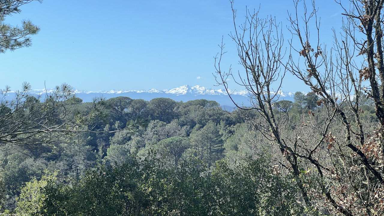 Superb modern house, as new, with 3 bedrooms, terraces and pool, in an enviable location. Stunning v - 4