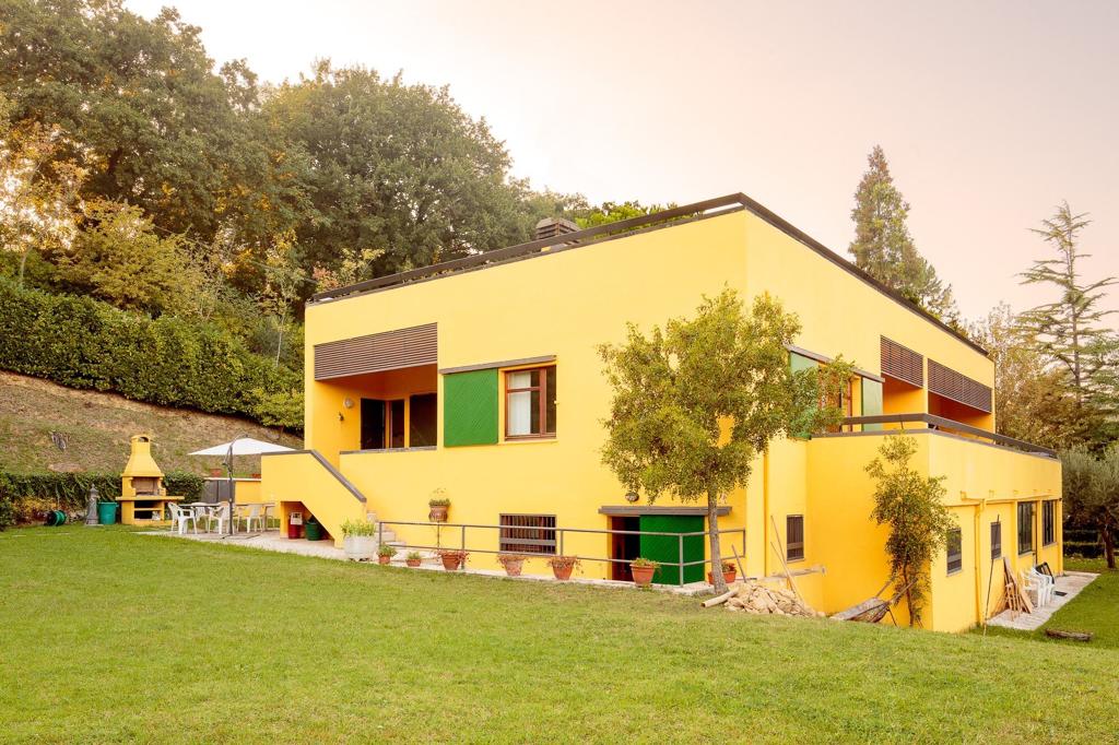 Villa in quiet area just 20 minutes from Pesaro and the Adriatic coast