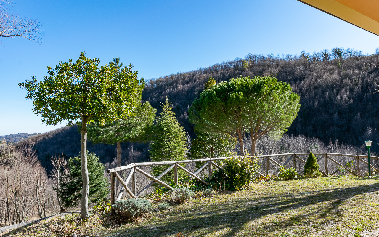 Lovely recently built house located in the majestic Parco Nazionale dei Monti Sibillini. Casa Bucelli - 3