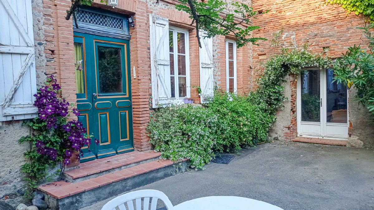 Elegant Toulouse manor house of 329 m², set on a 4,120 m² enclosed plot - 2