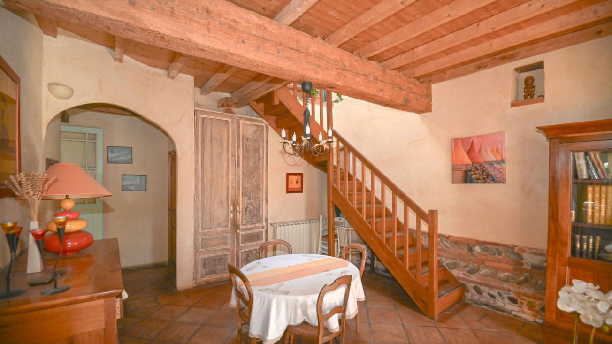 Elegant Toulouse manor house of 329 m², set on a 4,120 m² enclosed plot - 6