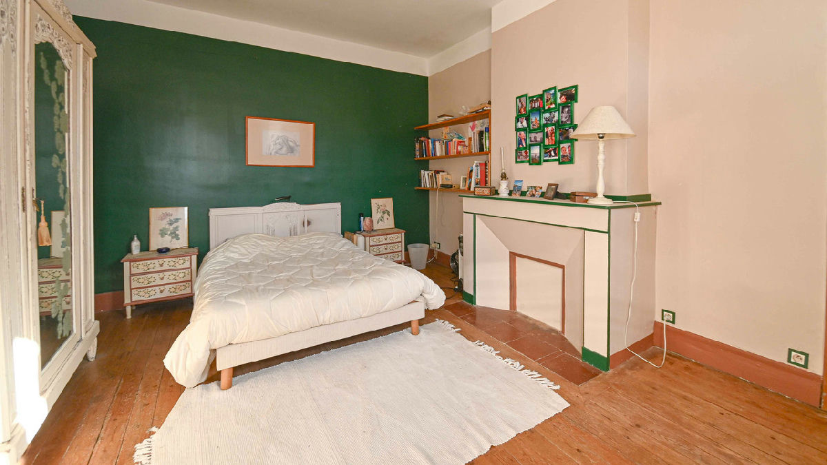 Elegant Toulouse manor house of 329 m², set on a 4,120 m² enclosed plot - 9