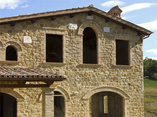 Two elegant rural buildings - 4