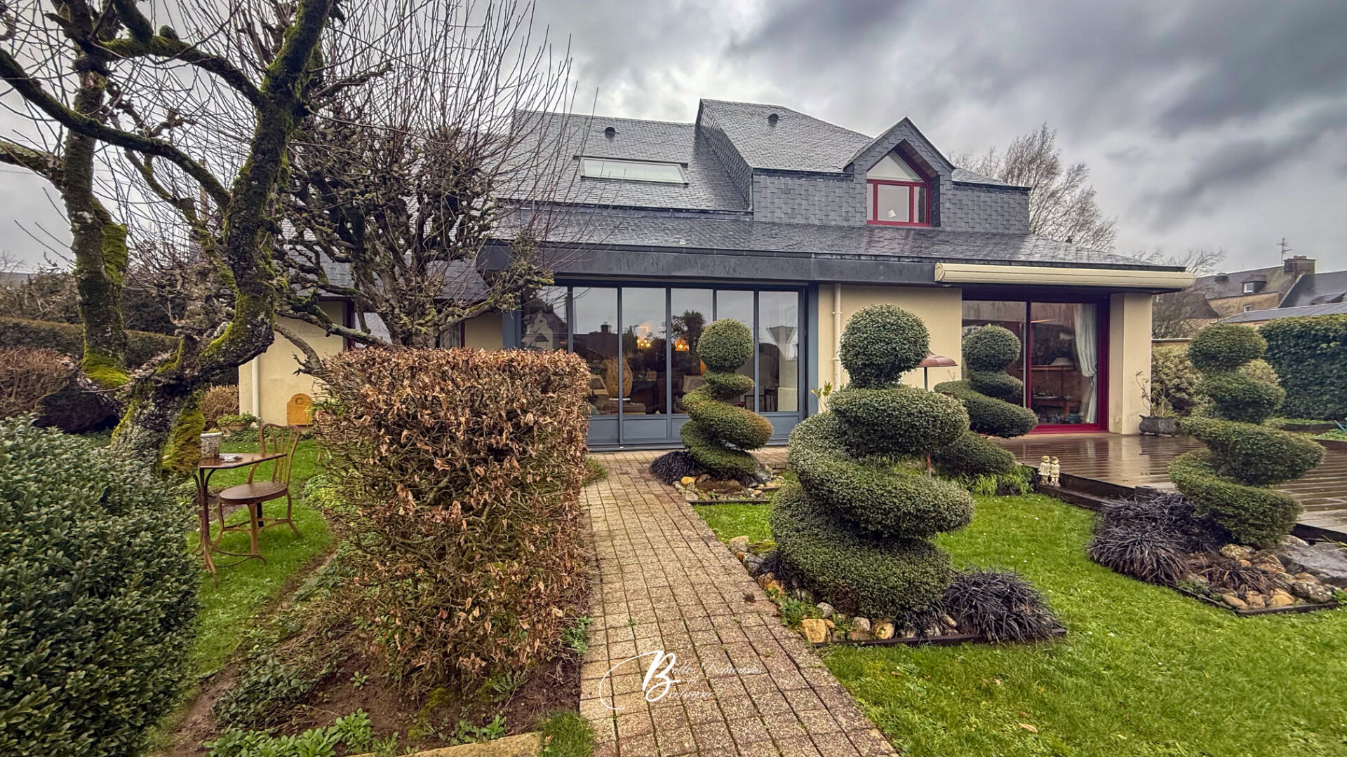 Architect-designed house in the heart of the city