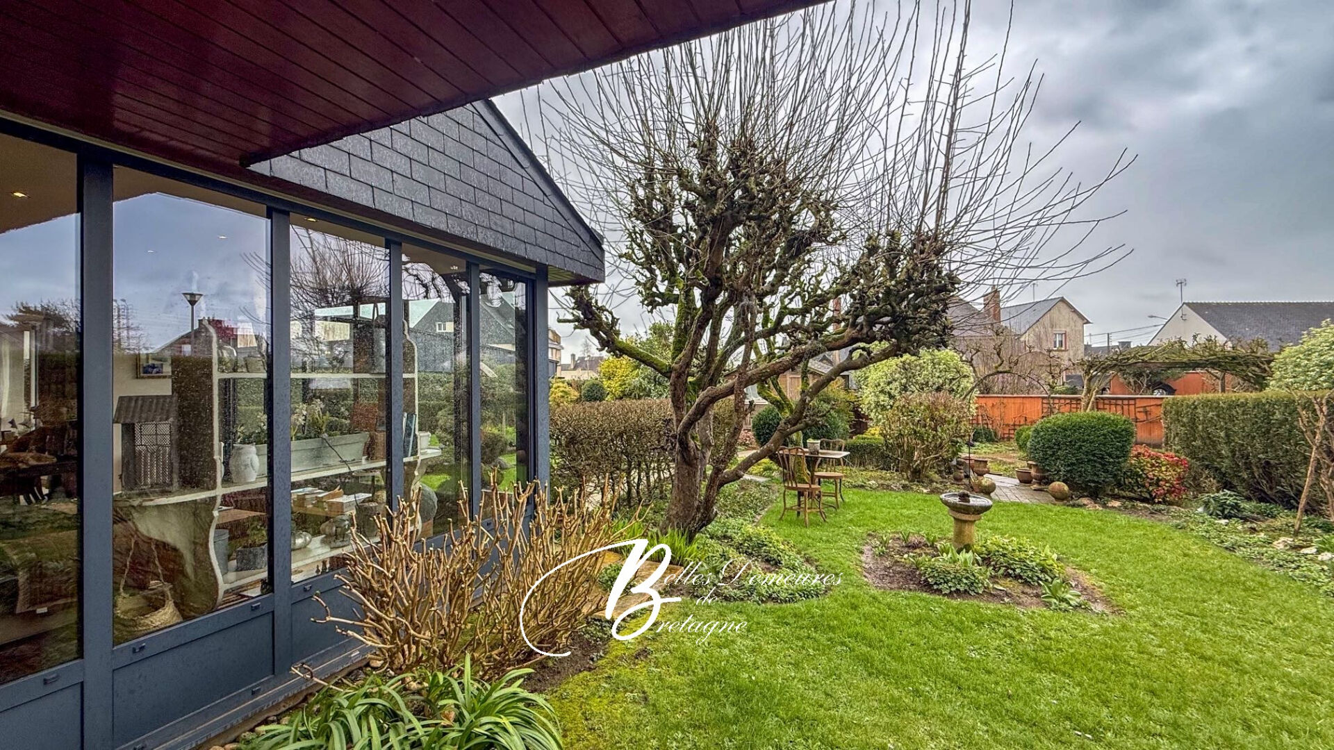 Architect-designed house in the heart of the city - 4