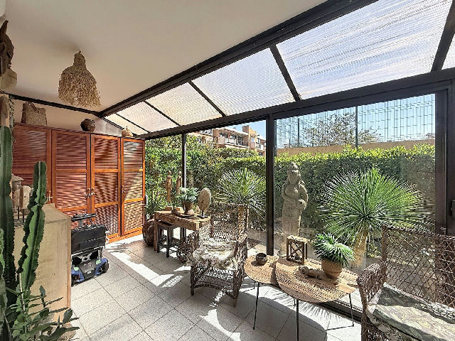 Antibes - Val Claret - Ground-floor apartment with a private 320 m² garden - 3