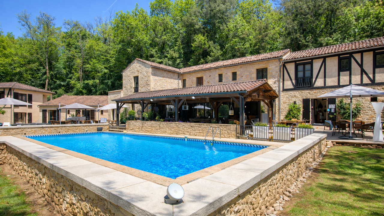 Superb Hotel, Restaurant and Manor house in the popular village of Carsac, near Sarlat la Canéda, Do - 2