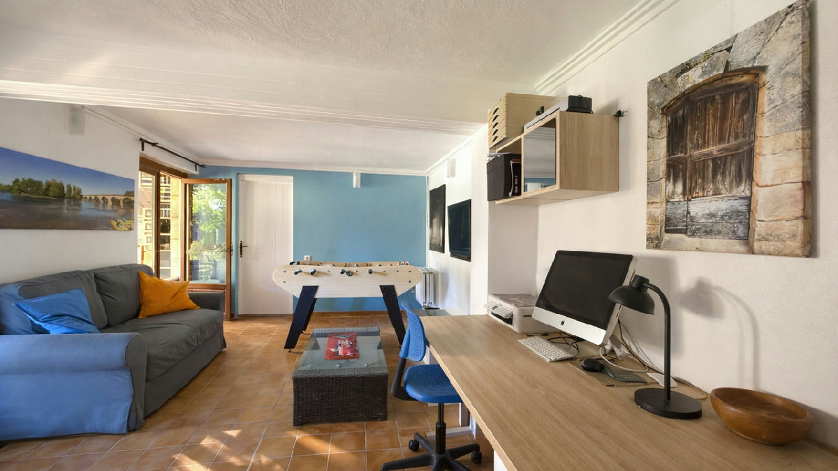 Superb property with 4 gites and pool - 8