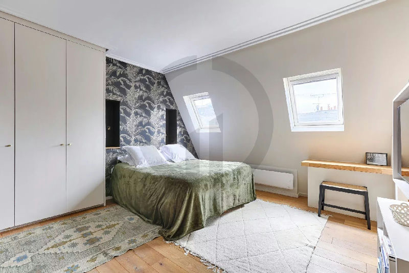 Exceptional Studio – 21.5 sqm Carrez / 27.62 sqm total space – Fully renovated, furnished & equipped - 3