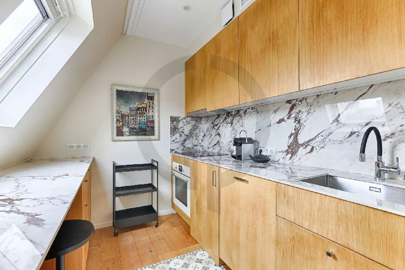 Exceptional Studio – 21.5 sqm Carrez / 27.62 sqm total space – Fully renovated, furnished & equipped - 5