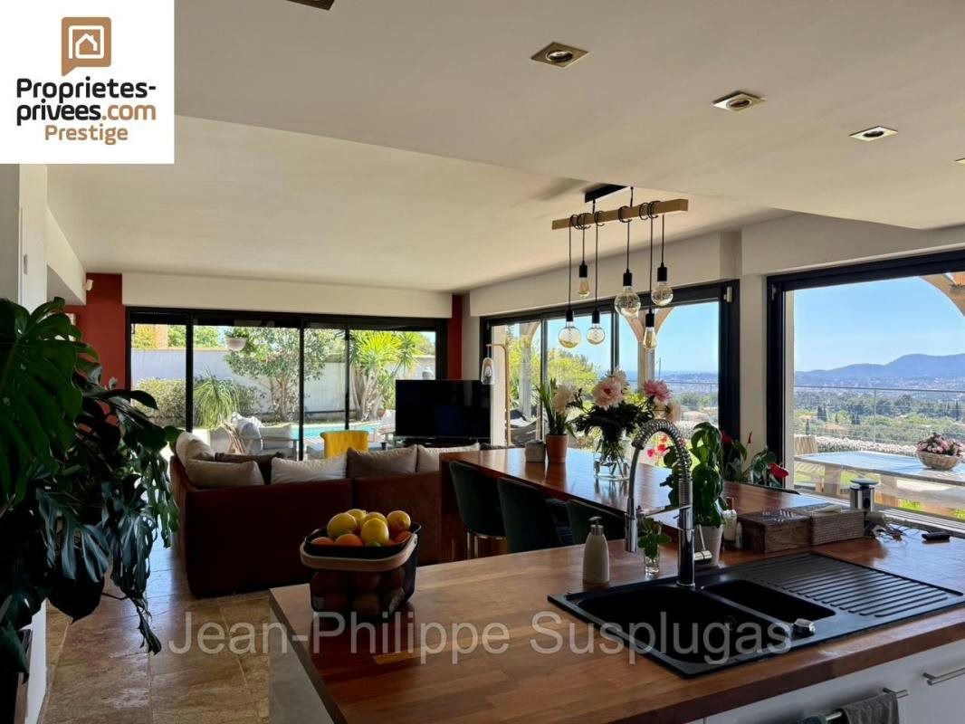 Contemporary Villa with 180° Sea View - 3