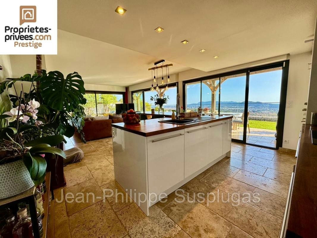 Contemporary Villa with 180° Sea View - 4