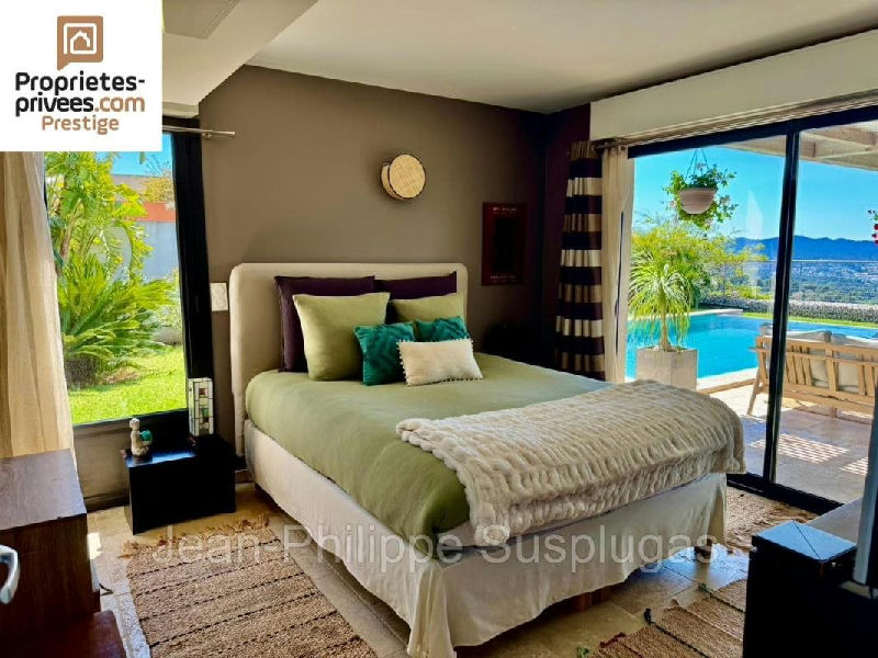 Contemporary Villa with 180° Sea View - 5