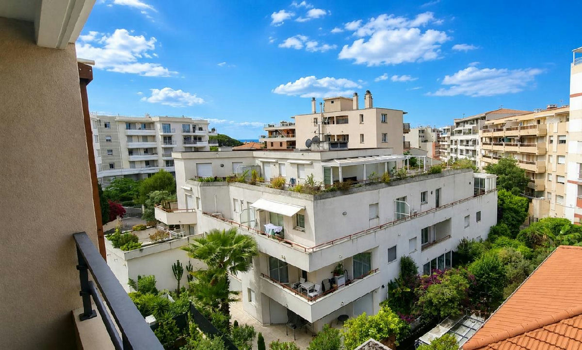 Apartment in Antibes - 7