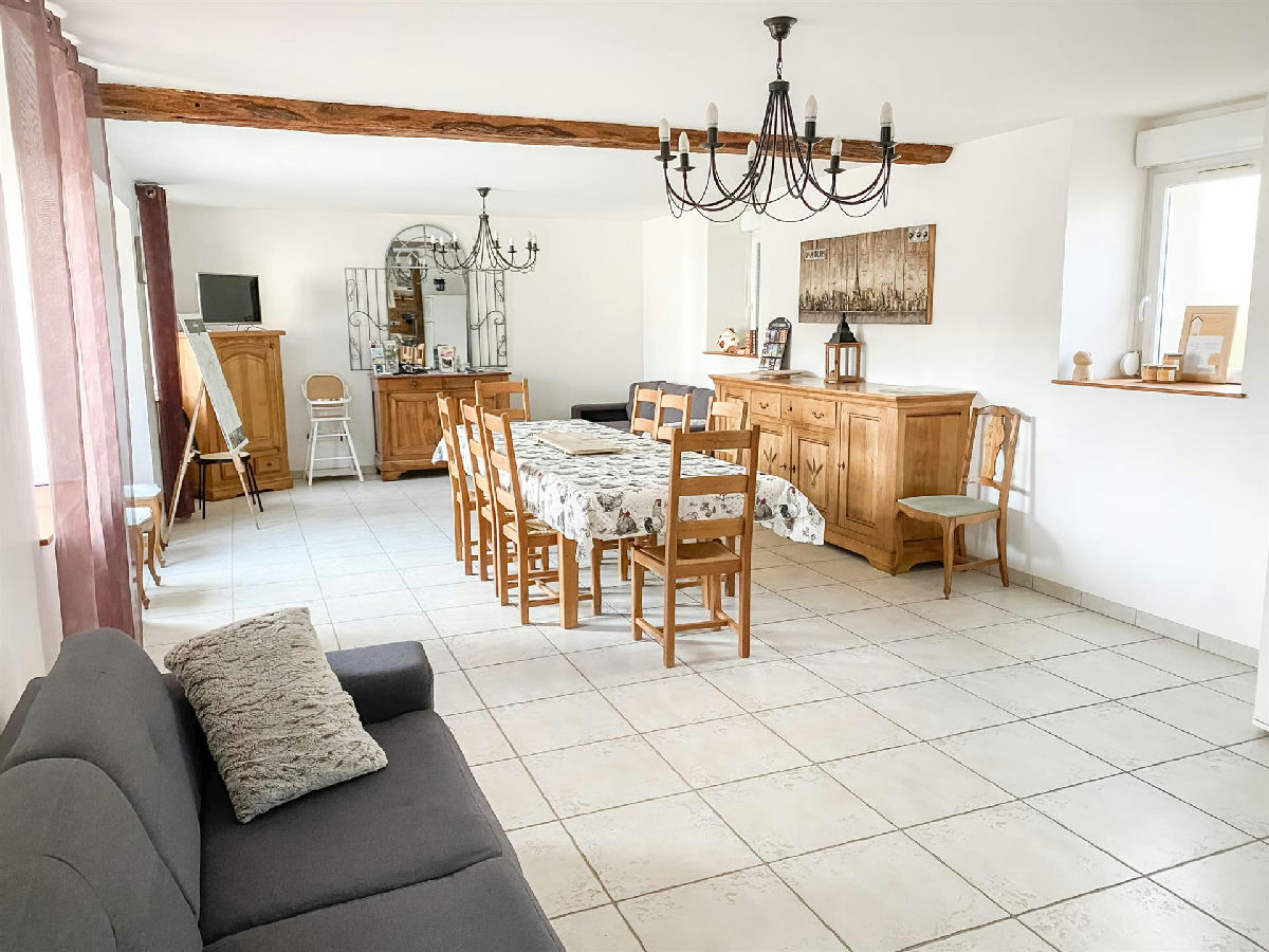 Avize, restored square farmhouse - 3
