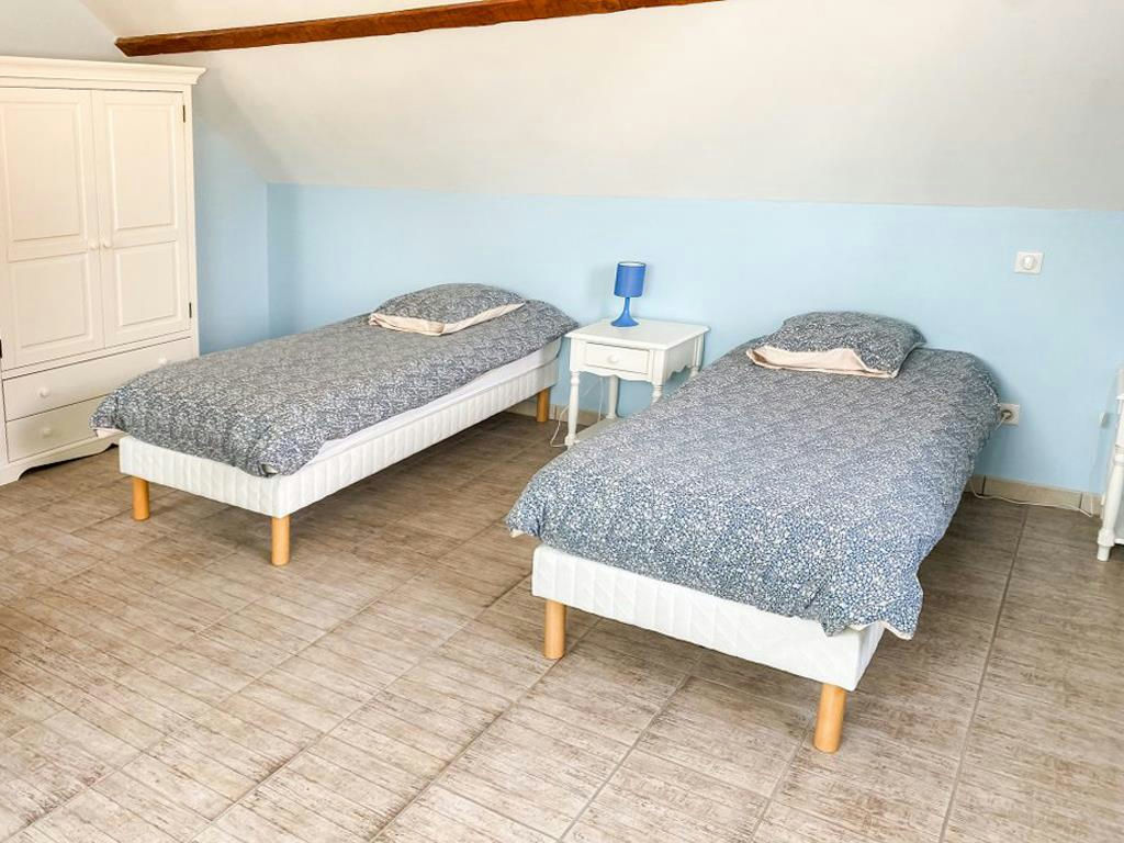 Avize, restored square farmhouse - 9