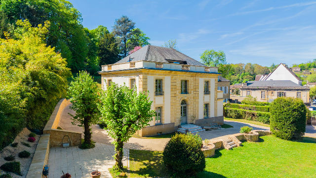 Exceptional Prestigious Manor house with guest accommodation in the heart of historic Sarlat la Cane - 3