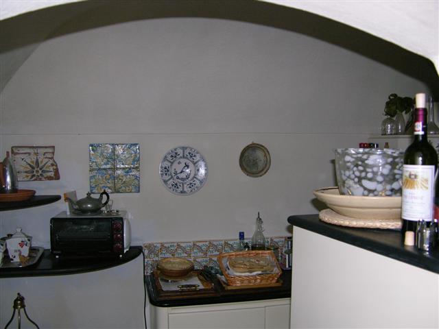 Townhouse in Cipressa, 4 floors, 2-3 rooms, 2 balconies with sea vieuw