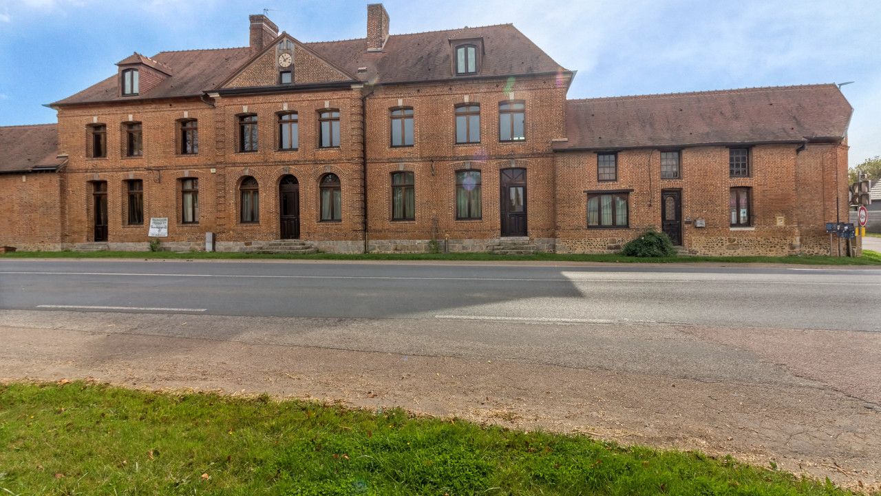 Historic 18th-Century Manor Perfect for Events and Luxury Projects