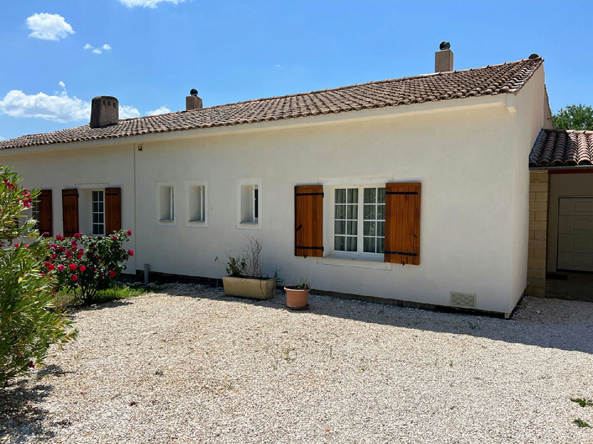 House & swimming pool in Rustrel - 2