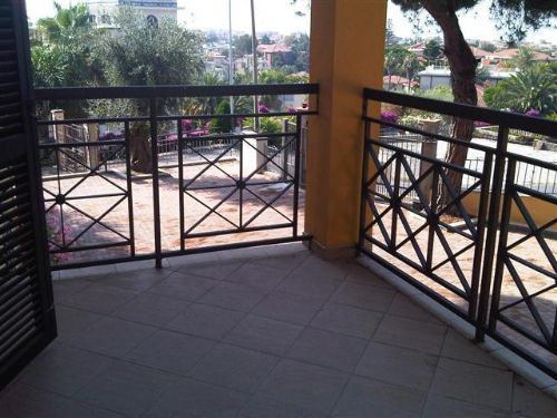 Sunny apartment with garden and sea view - 3