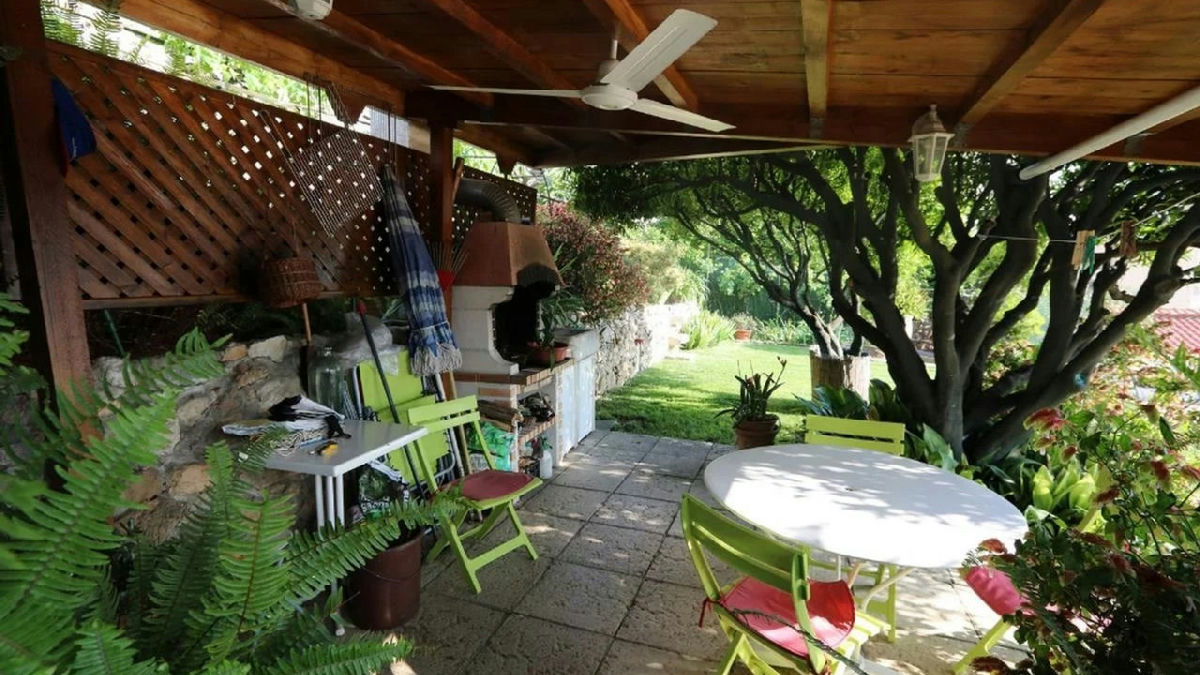2/3 room villa with garden, terrace, and garage - 4