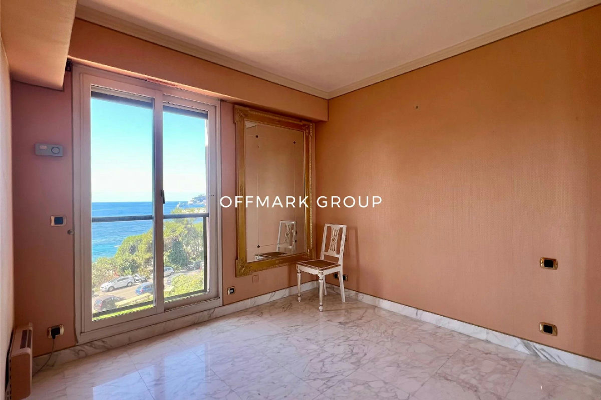 Apartment With Sea View Near Monaco - 11