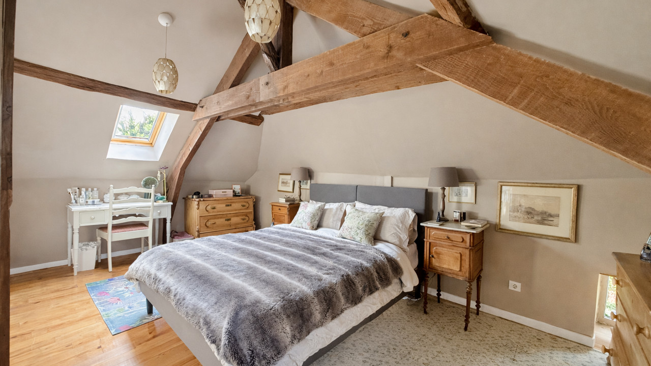 Magnificent property with 3 stone houses in the heart of Perigord Noir, Dordogne. Excellent Gites bu - 2