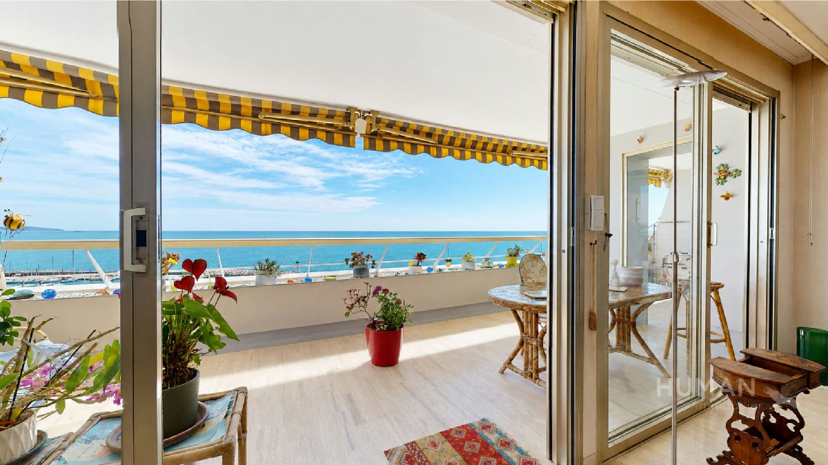 Marina Baie des Anges 4/5 room apartment with panoramic sea view, terrace, and storage unit - 16
